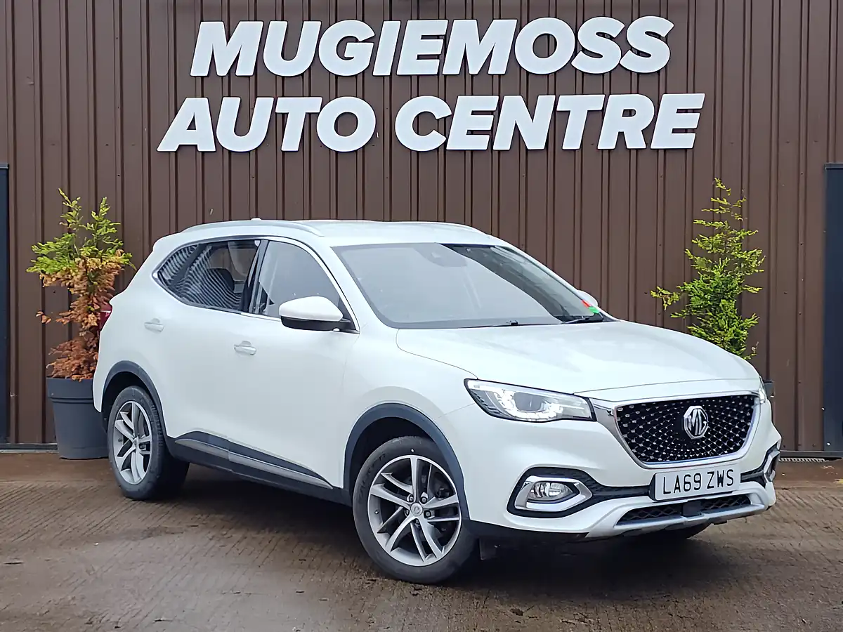 Used 2020 MG MG Hs Excite White - Front View