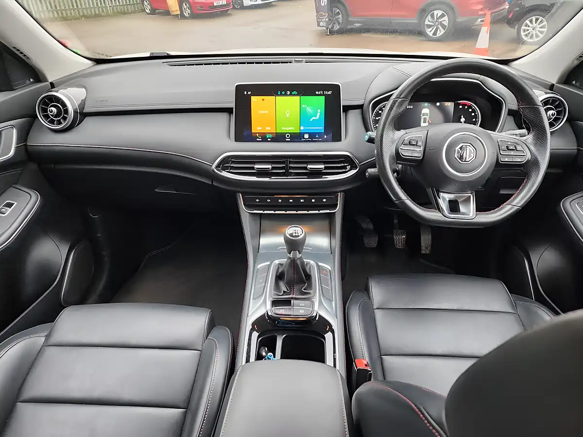 Used 2020 MG MG Hs Excite White - Interior and Exterior details 7