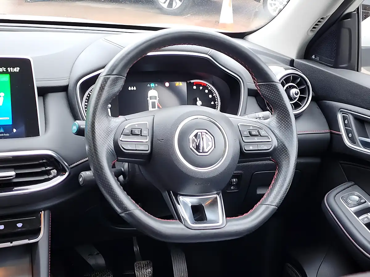 Used 2020 MG MG Hs Excite White - Interior and Exterior details 8