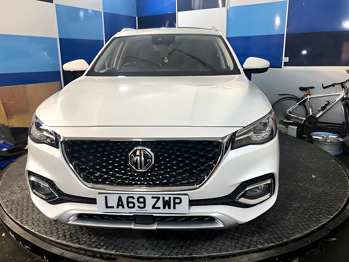 Used 2020 MG MG Hs Exclusive White - Interior and Exterior details 2