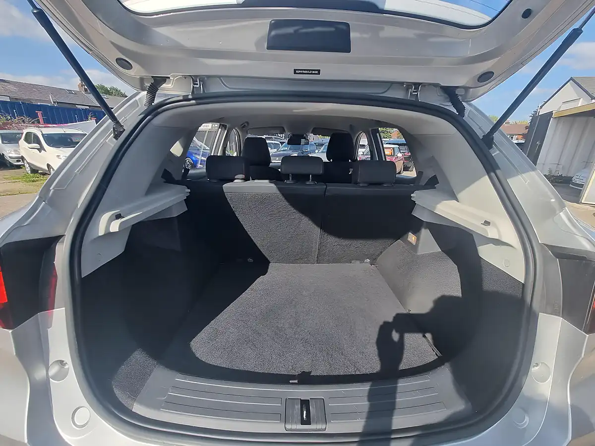 Used 2020 MG MG Zs Excite Silver - Interior and Exterior details 12