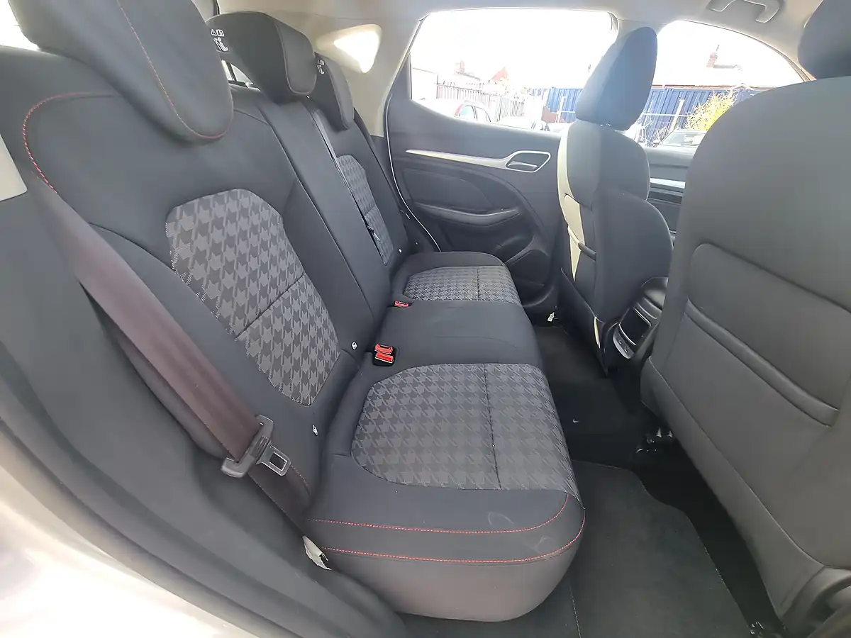 Used 2020 MG MG Zs Excite Silver - Interior and Exterior details 6
