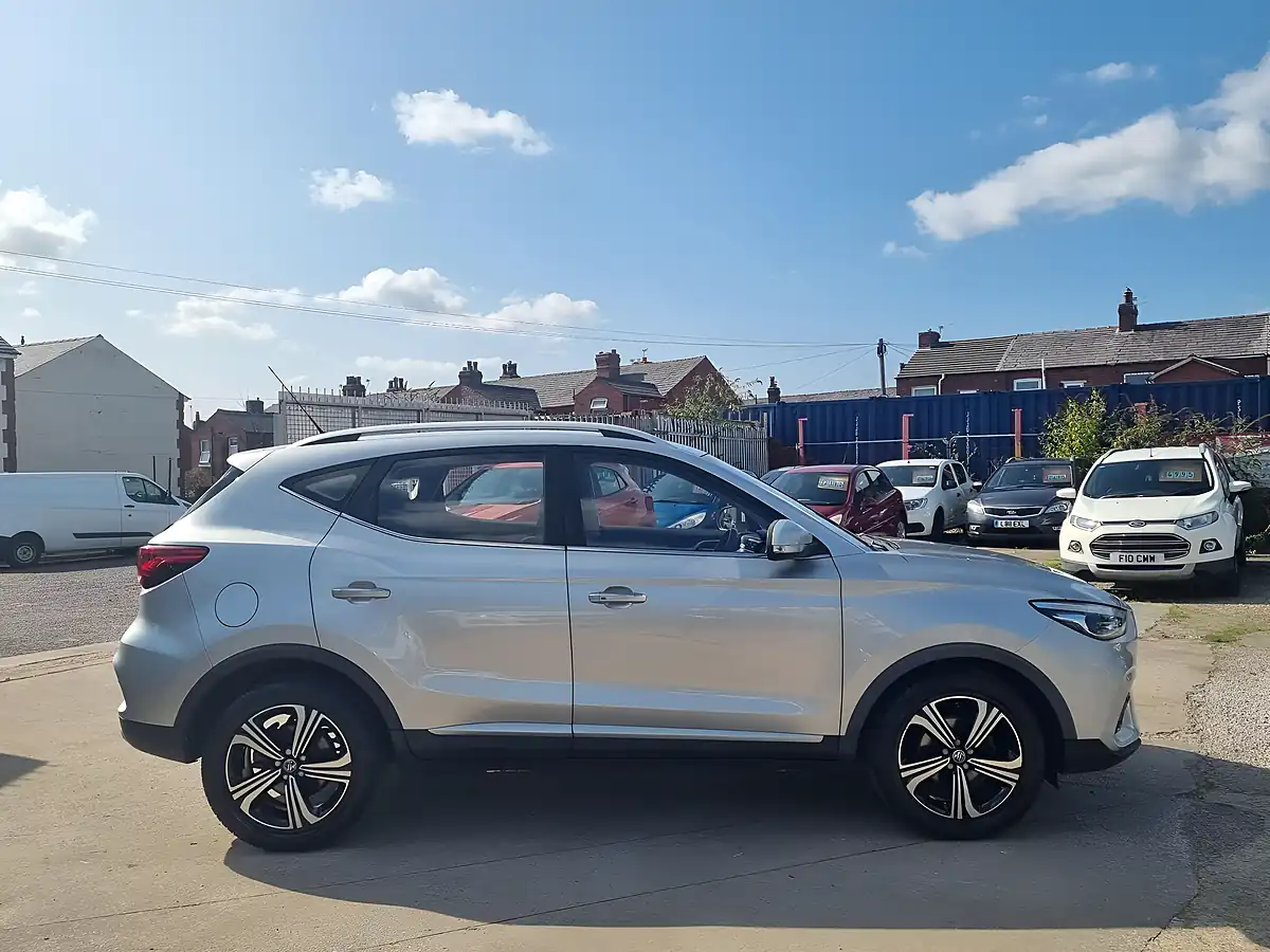 Used 2020 MG MG Zs Excite Silver - Interior and Exterior details 8