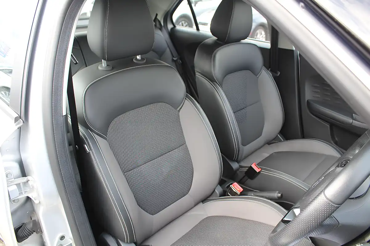 Used 2020 MG MG3 Exclusive Silver - Interior and Exterior details 14