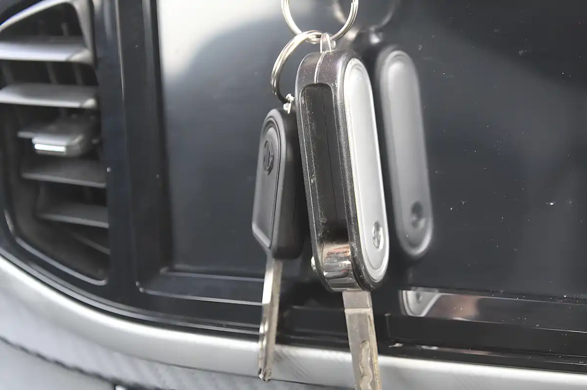 Used 2020 MG MG3 Exclusive Silver - Interior and Exterior details 9