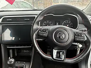 Used 2020 MG Zs Excite White - Interior and Exterior details 12
