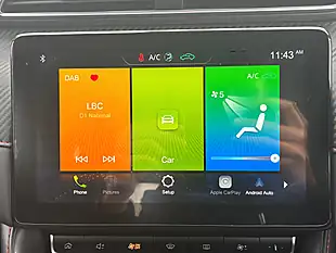 Used 2020 MG Zs Excite White - Interior and Exterior details 14