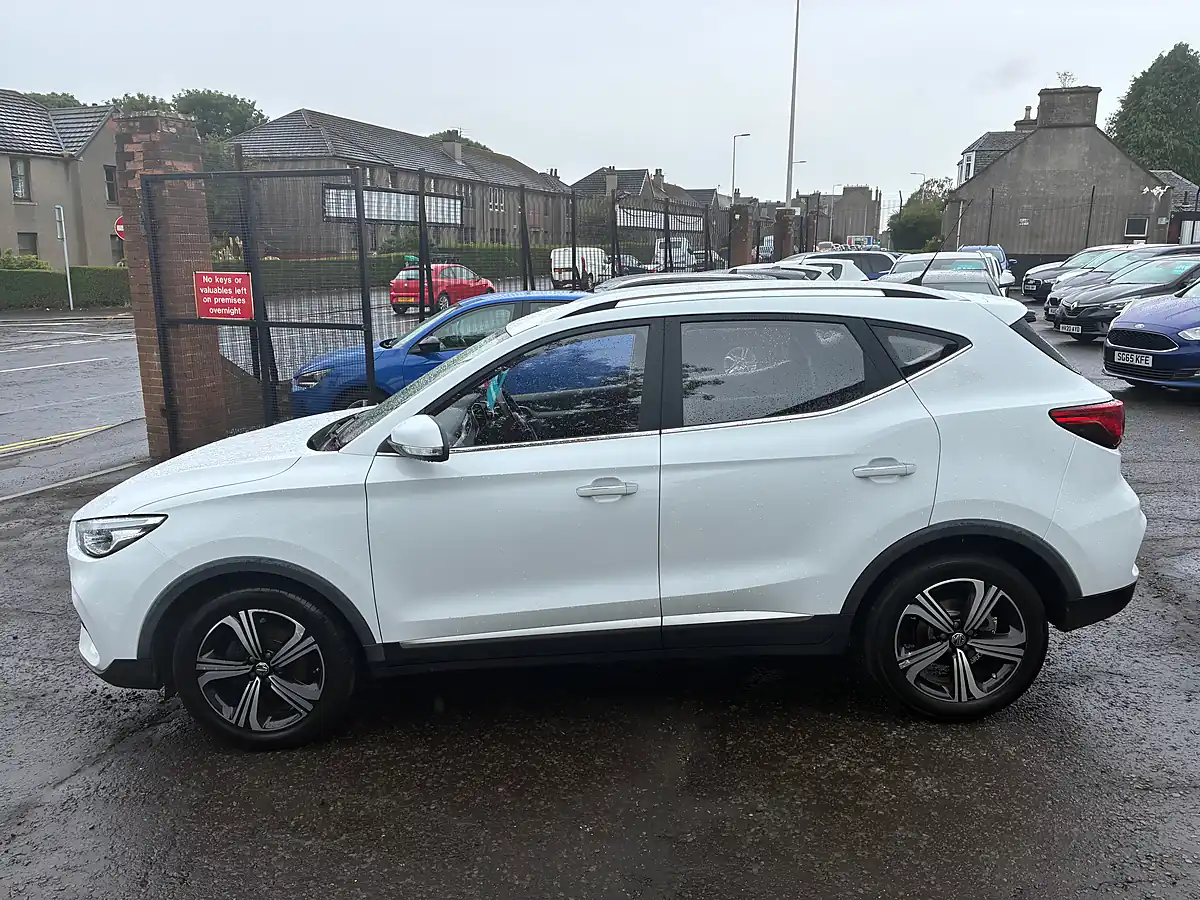Used 2020 MG Zs Excite White - Interior and Exterior details 4
