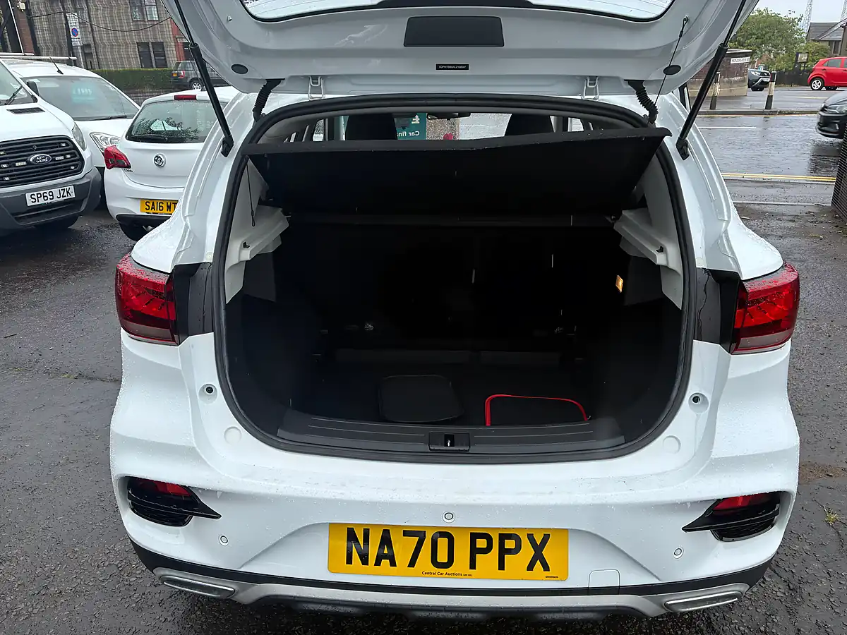 Used 2020 MG Zs Excite White - Interior and Exterior details 9