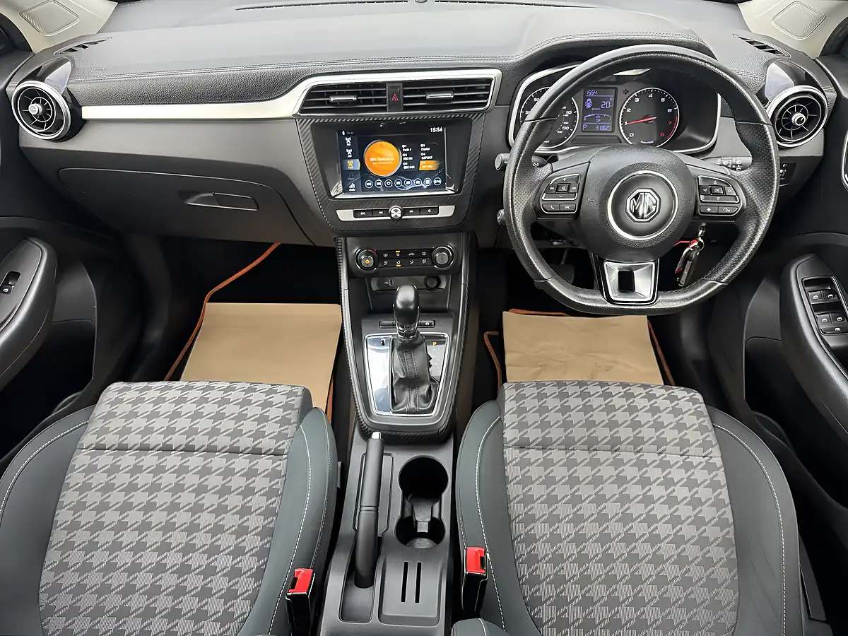 Used 2020 MG ZS Excite White - Interior and Exterior details 13