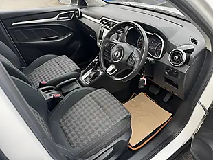 Used 2020 MG ZS Excite White - Interior and Exterior details 9