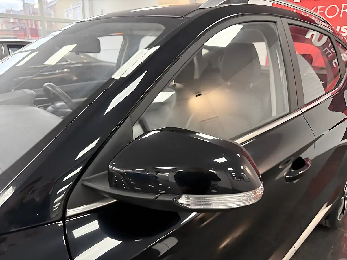 Used 2020 MG Zs Exclusive Black Pearl - Interior and Exterior details 17