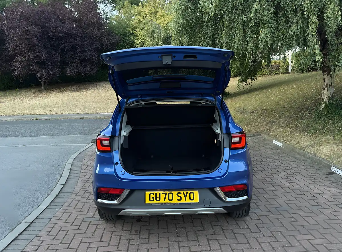 Used 2020 MG Zs Exclusive Blue - Interior and Exterior details 11
