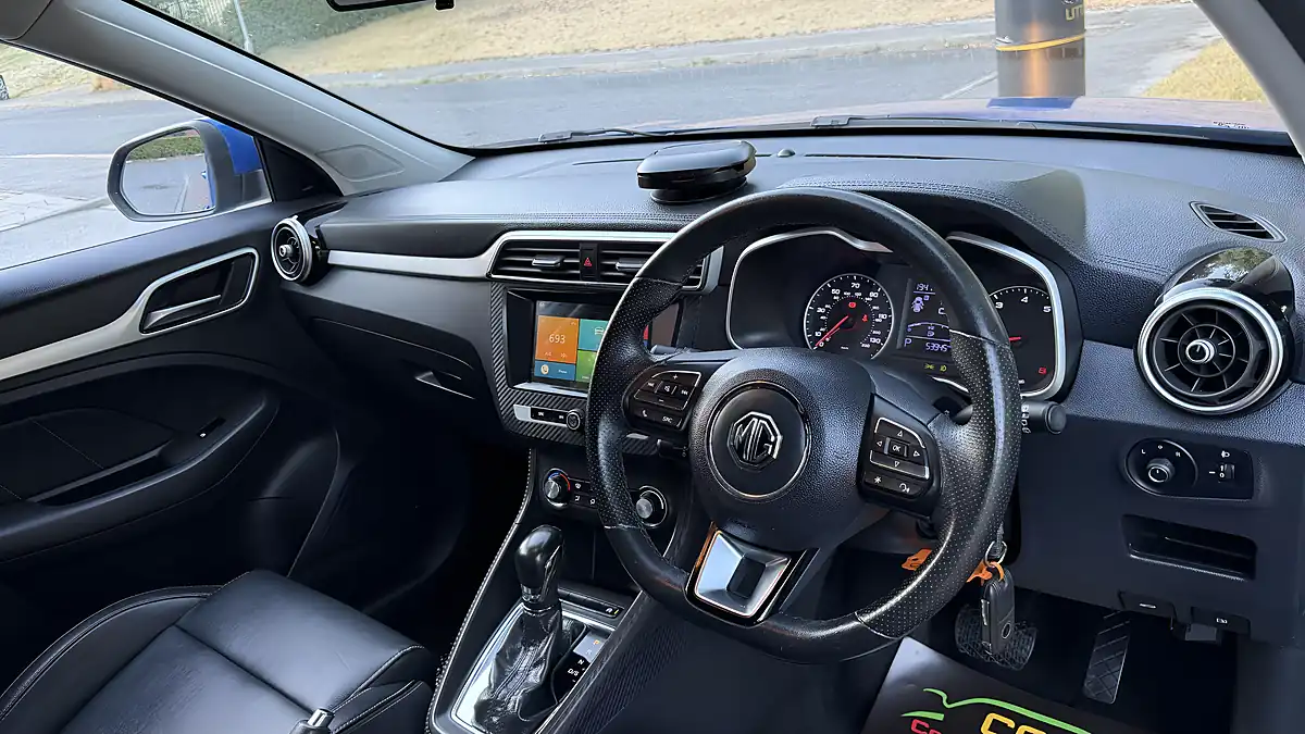 Used 2020 MG Zs Exclusive Blue - Interior and Exterior details 13