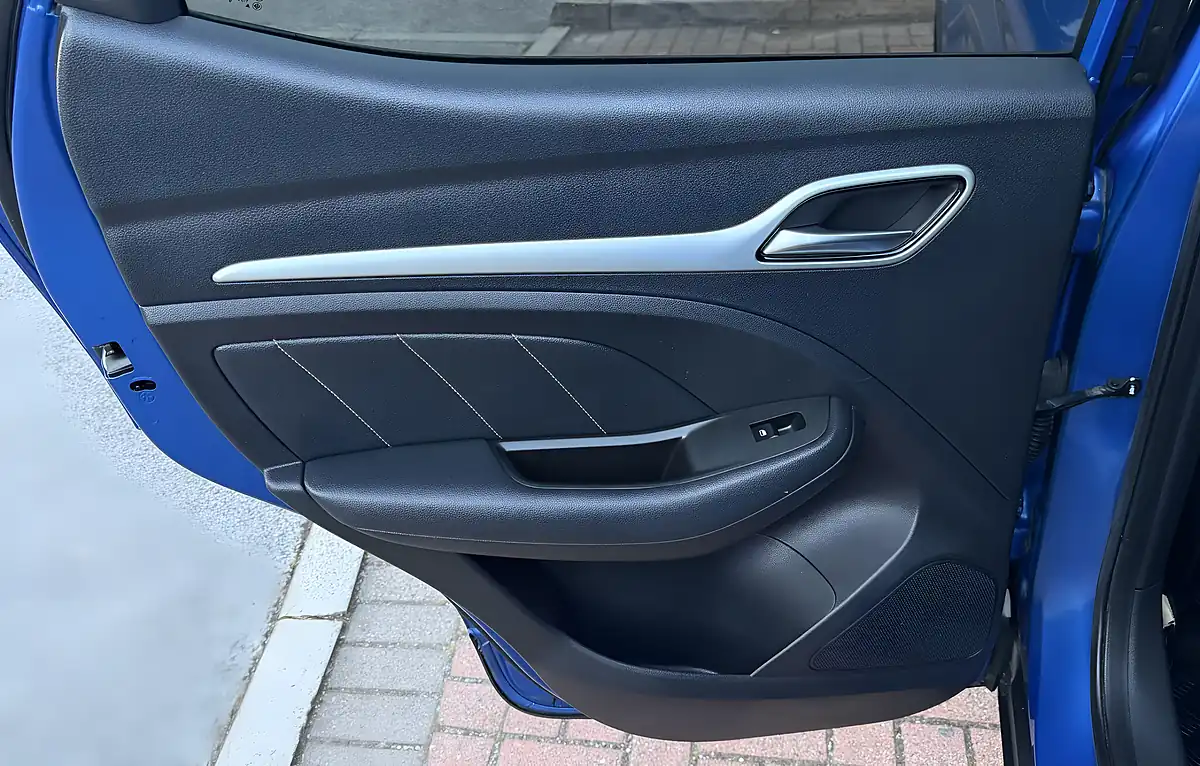 Used 2020 MG Zs Exclusive Blue - Interior and Exterior details 16