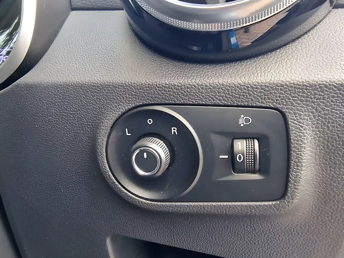 Used 2020 MG ZS Exclusive Blue - Interior and Exterior details 11