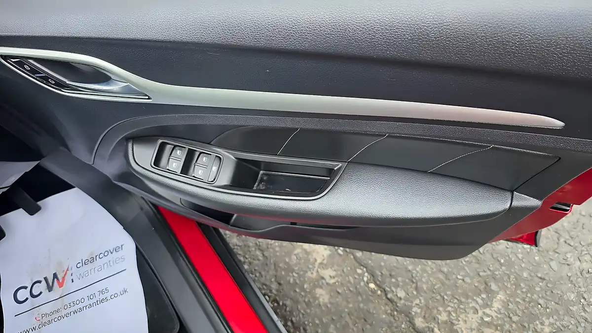 Used 2020 MG Zs Exclusive Red - Interior and Exterior details 12