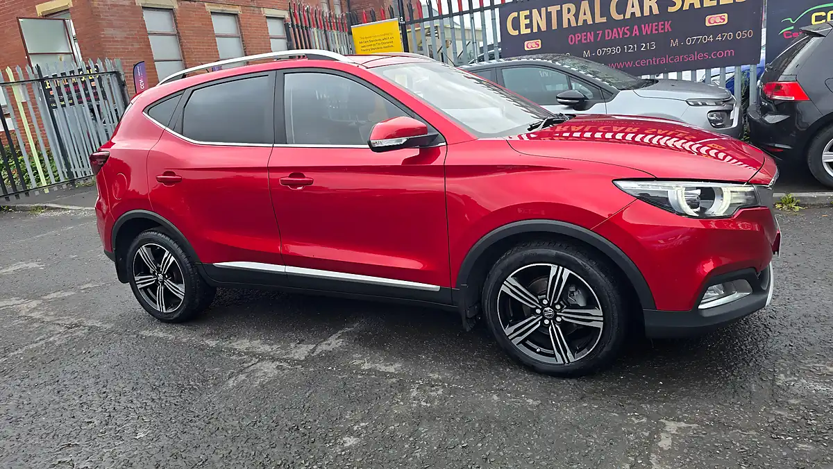 Used 2020 MG Zs Exclusive Red - Interior and Exterior details 4