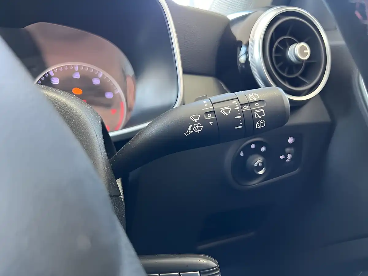 Used 2020 MG Zs Exclusive Silver - Interior and Exterior details 13