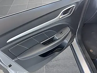 Used 2020 MG Zs Exclusive Silver - Interior and Exterior details 17