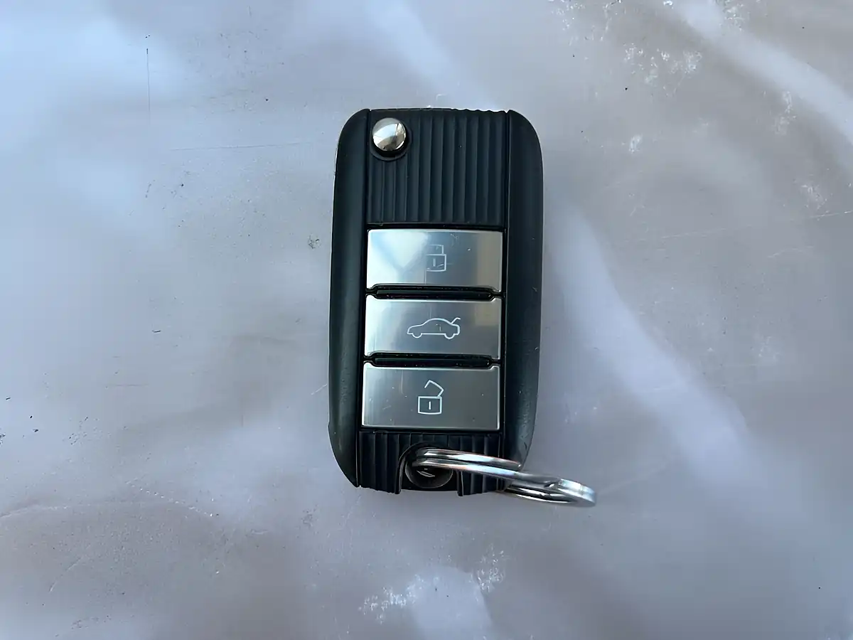 Used 2020 MG Zs Exclusive Silver - Interior and Exterior details 18