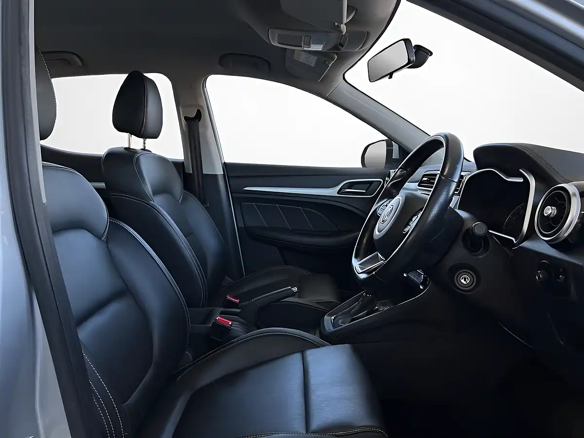Used 2020 MG Zs Exclusive Silver - Interior and Exterior details 7