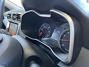 Used 2020 MG Zs Exclusive Silver - Interior and Exterior details 9