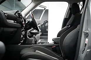 Used 2020 MINI Clubman Classic Grey - Interior and Exterior details 16
