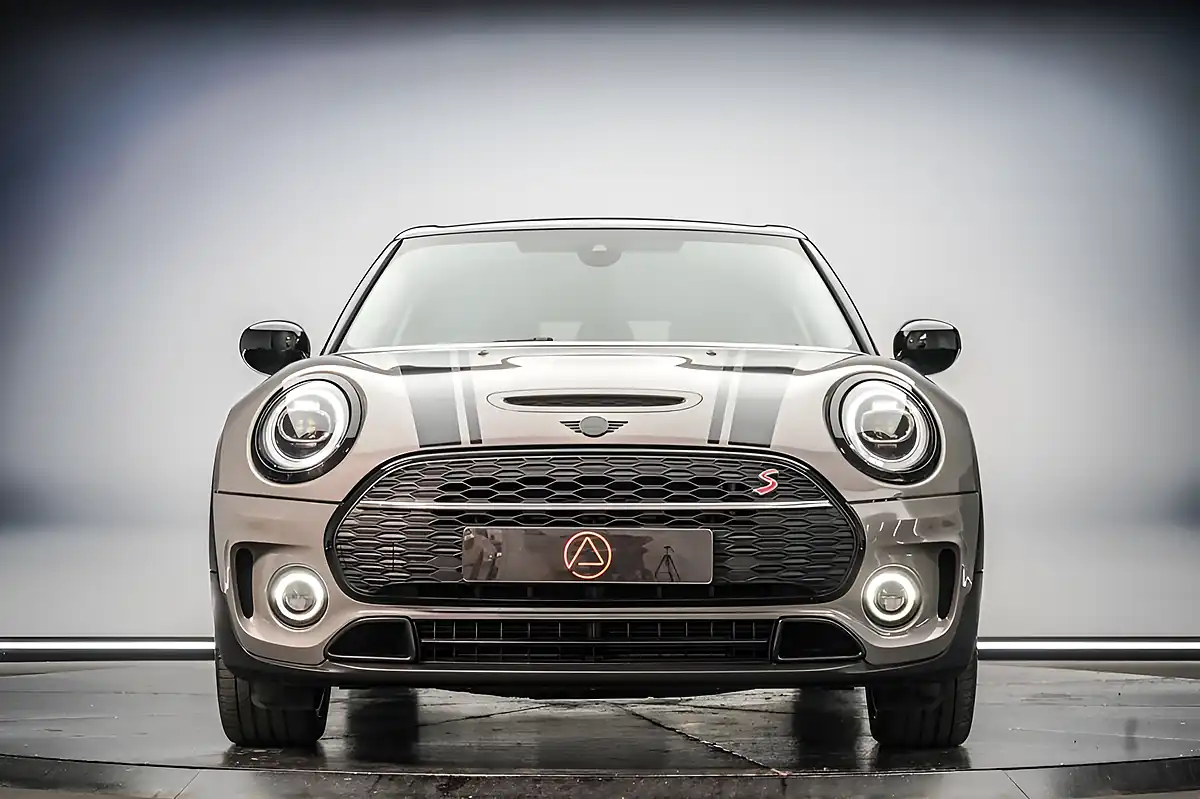 Used 2020 MINI Clubman Classic Grey - Interior and Exterior details 9