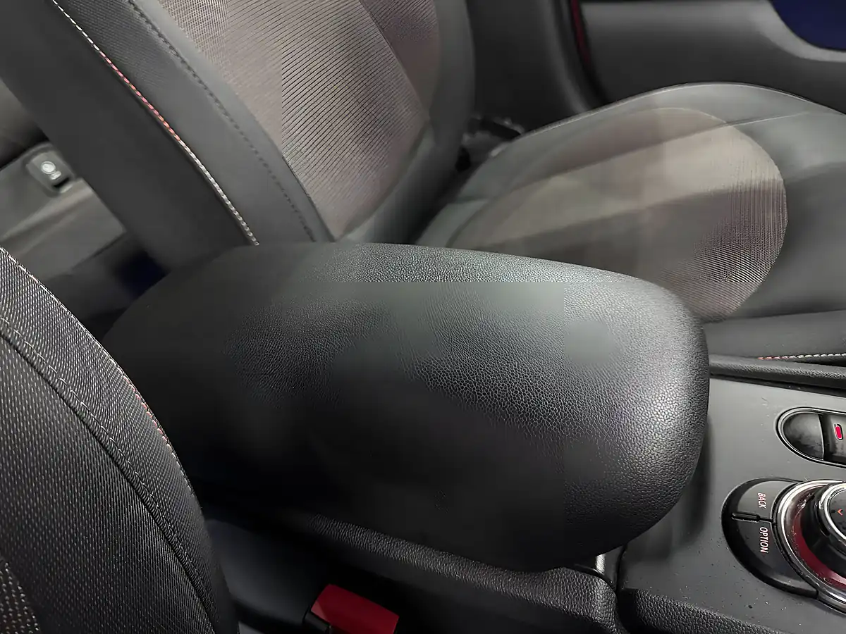 Used 2020 MINI Clubman Cooper Classic Red - Interior and Exterior details 13