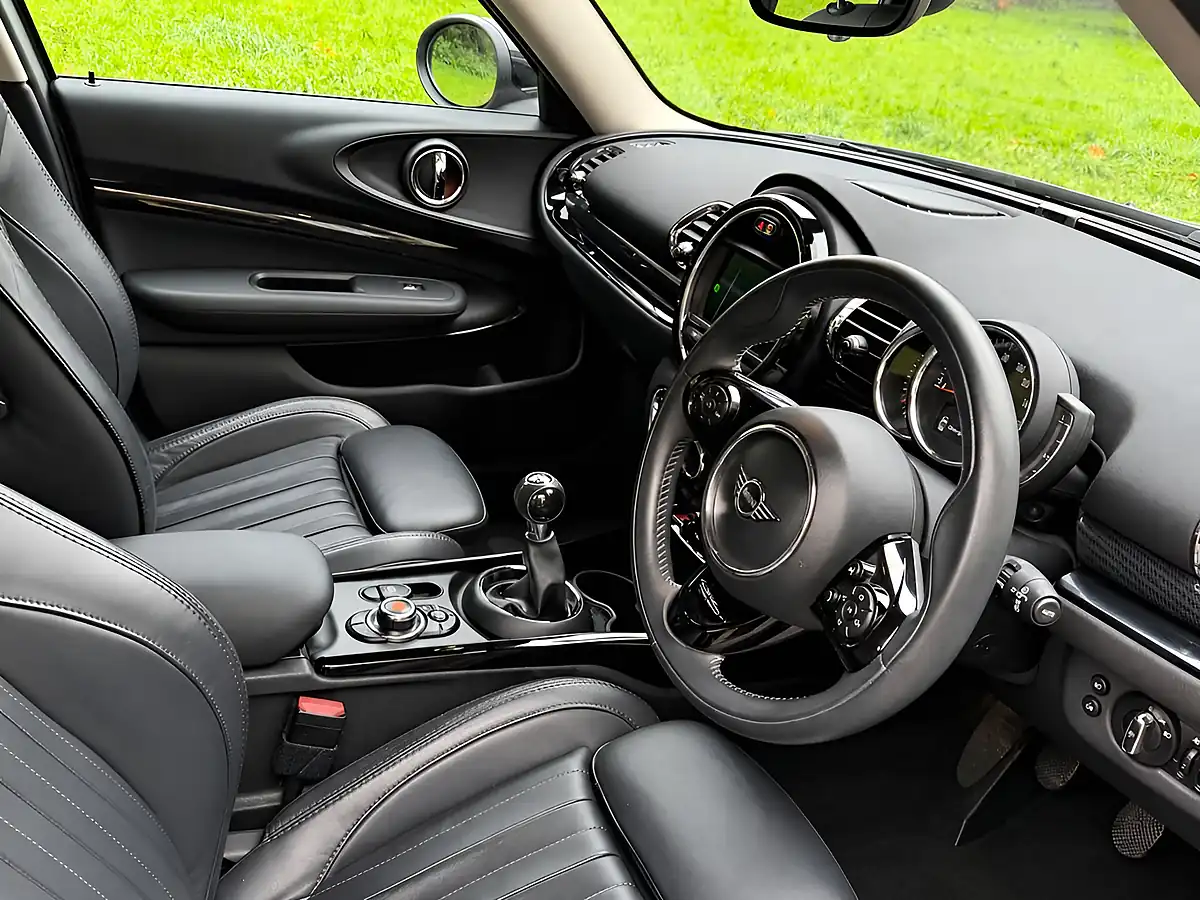 Used 2020 MINI Clubman Cooper Exclusive Grey - Interior and Exterior details 2