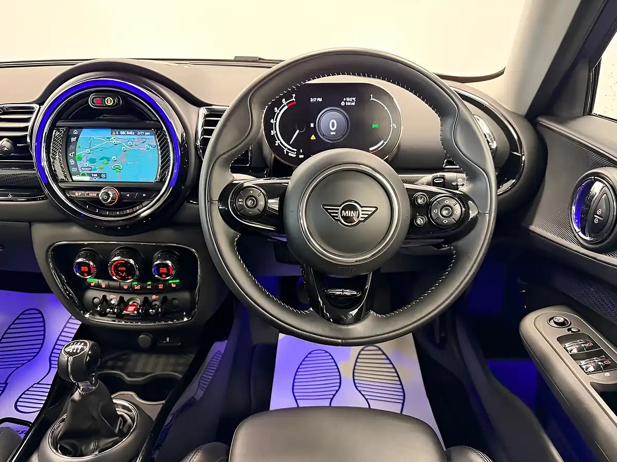 Used 2020 MINI Clubman Cooper Exclusive Starlight Blue - Interior and Exterior details 10