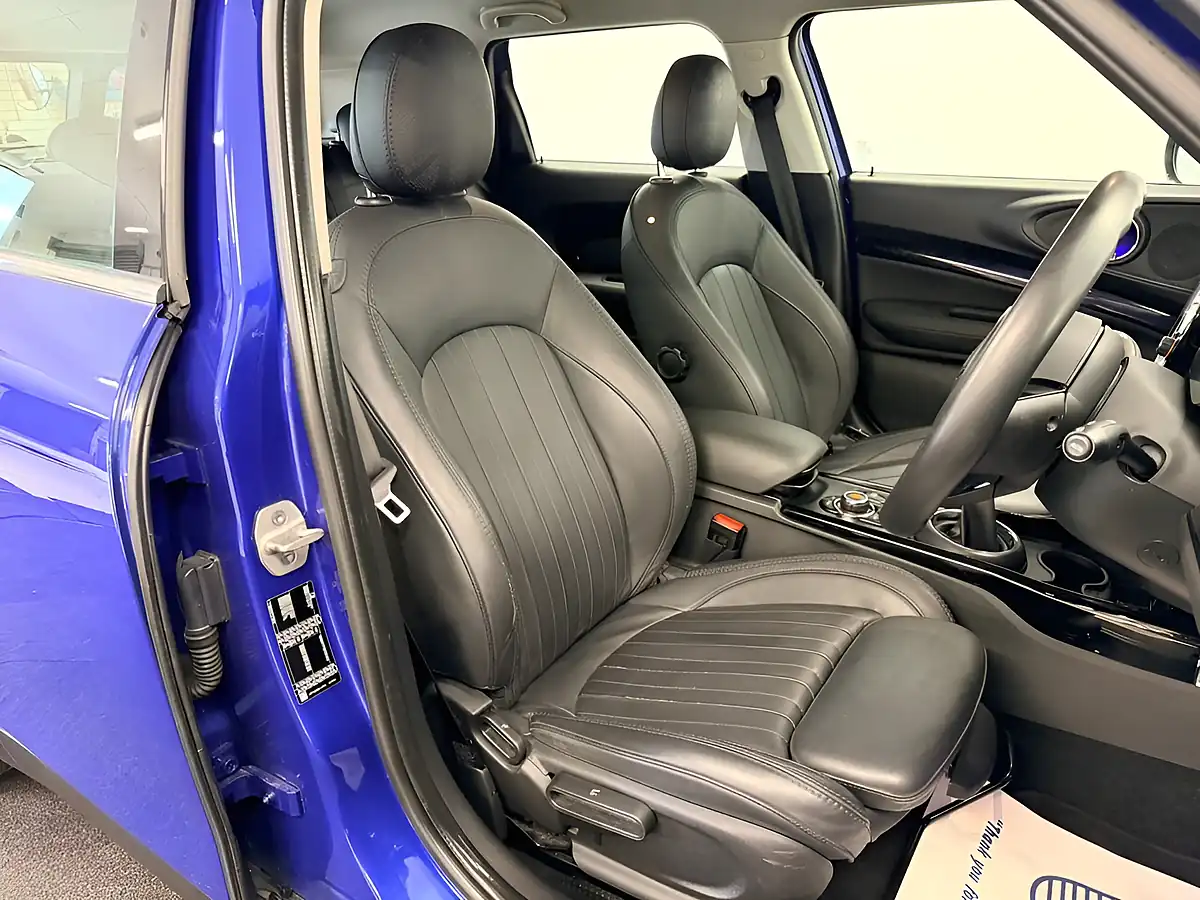Used 2020 MINI Clubman Cooper Exclusive Starlight Blue - Interior and Exterior details 3