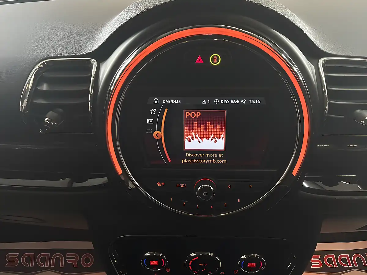 Used 2020 MINI Clubman Cooper Exclusive White - Interior and Exterior details 14
