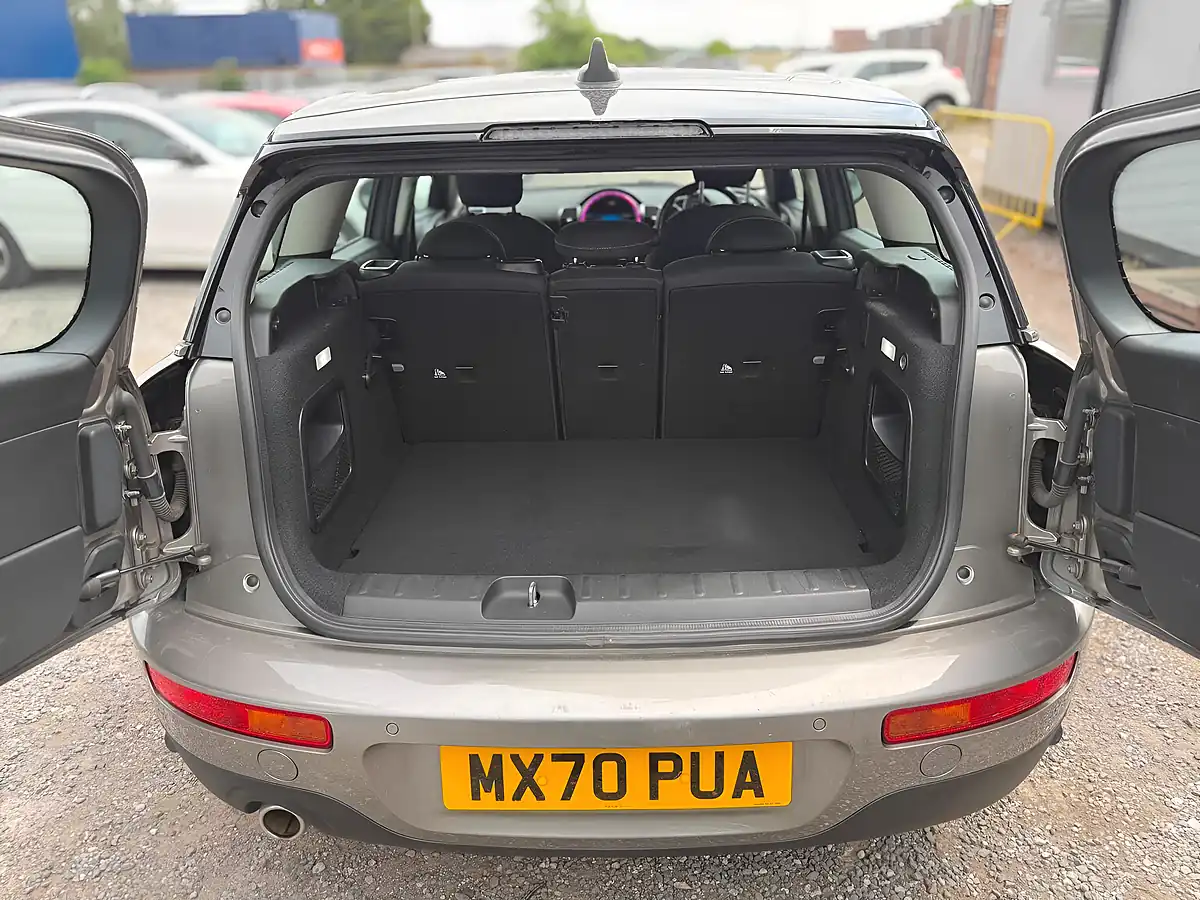 Used 2020 MINI Clubman Exclusive Grey - Interior and Exterior details 7