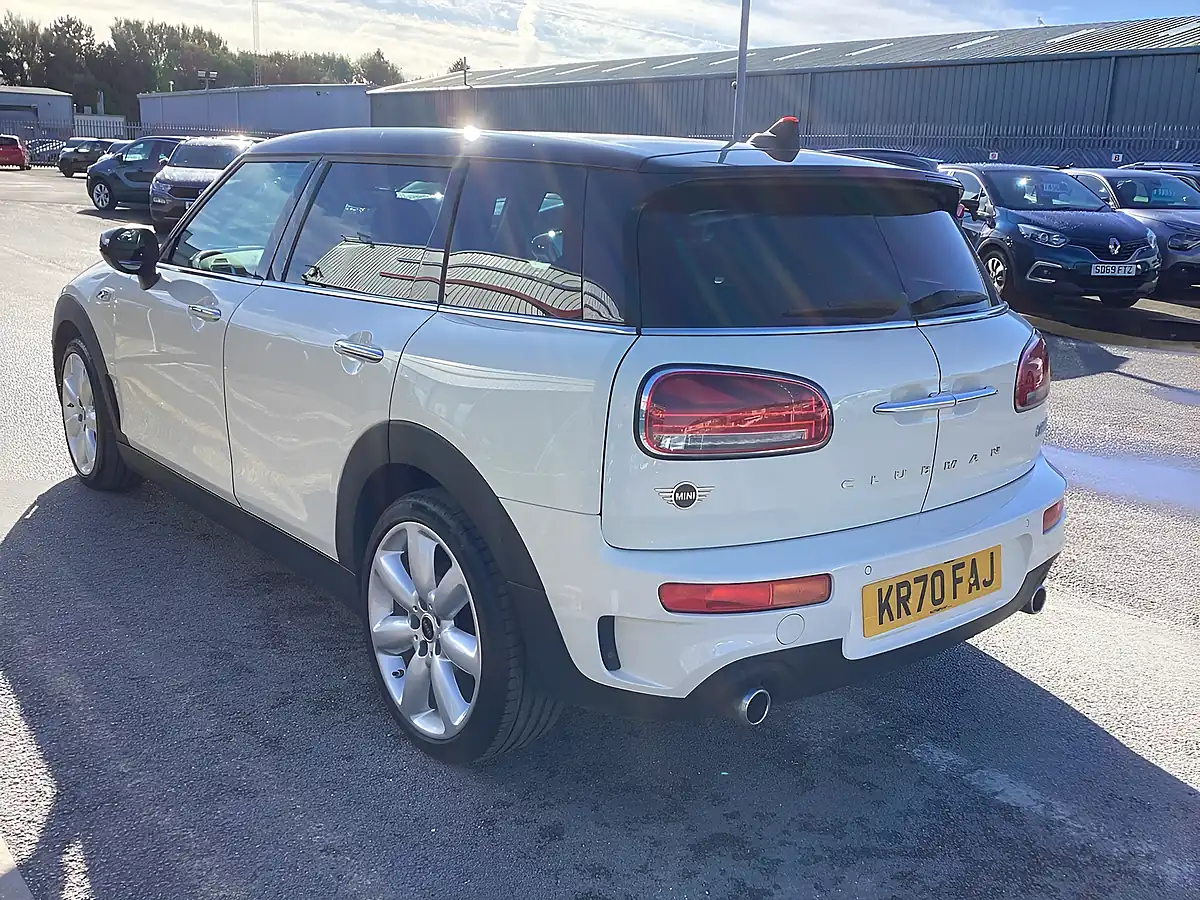 Used 2020 MINI Clubman Exclusive Pepper White - Interior and Exterior details 3