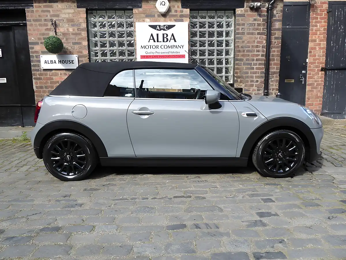 Used 2020 MINI Convertible Cooper Classic Grey - Interior and Exterior details 7