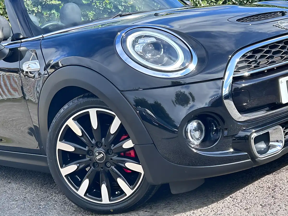 Used 2020 MINI Convertible Exclusive Lounge Carbon Black - Interior and Exterior details 15