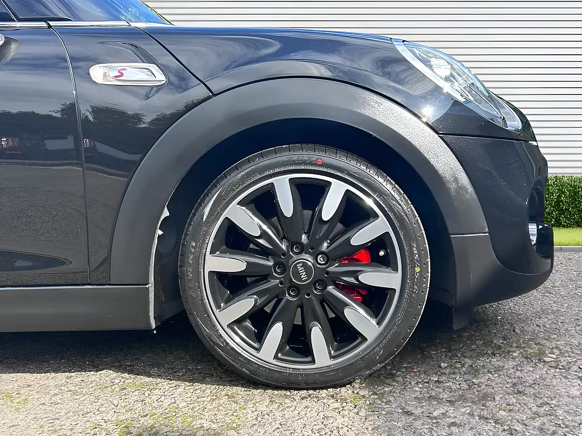 Used 2020 MINI Convertible Exclusive Lounge Carbon Black - Interior and Exterior details 19