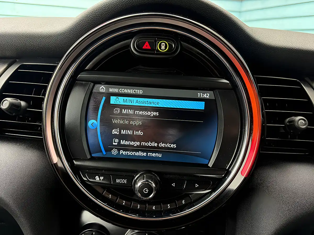 Used 2020 MINI Convertible Exclusive White Silver - Interior and Exterior details 15