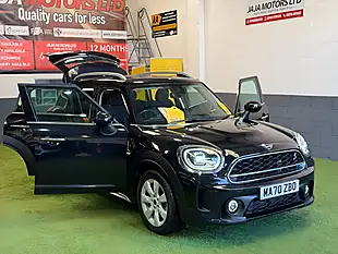 Used 2020 MINI Countryman Classic Black - Interior and Exterior details 12
