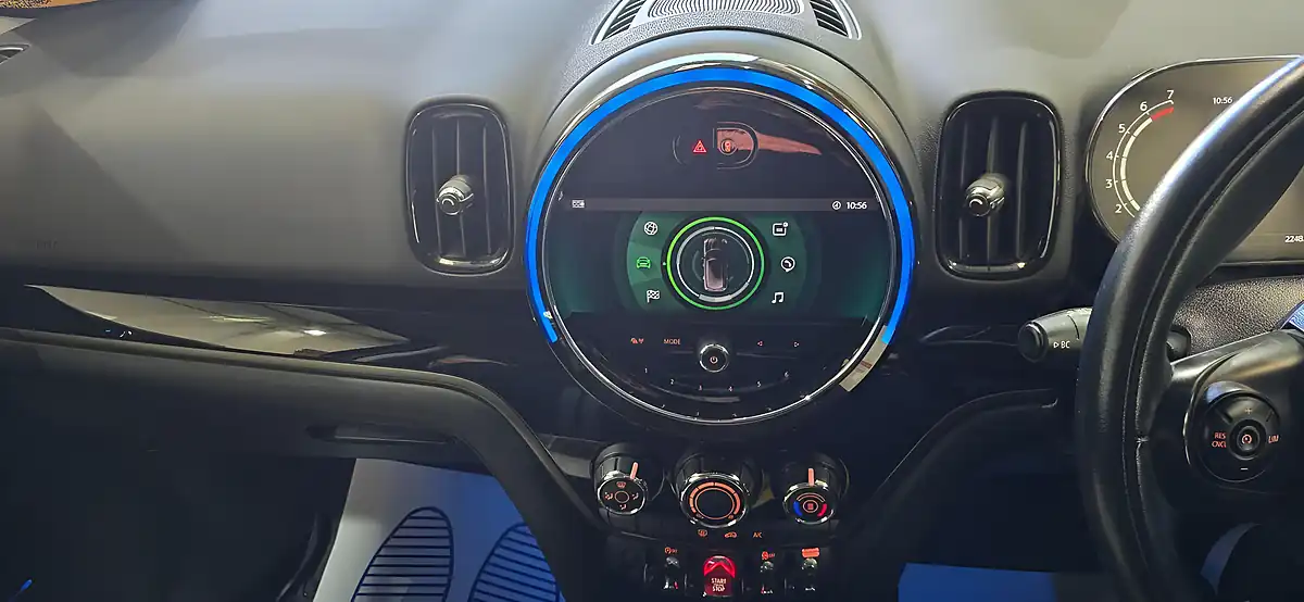 Used 2020 MINI Countryman Classic Black - Interior and Exterior details 18