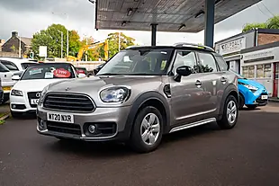 Used 2020 MINI Countryman Cooper Classic Melting Silver - Interior and Exterior details 4