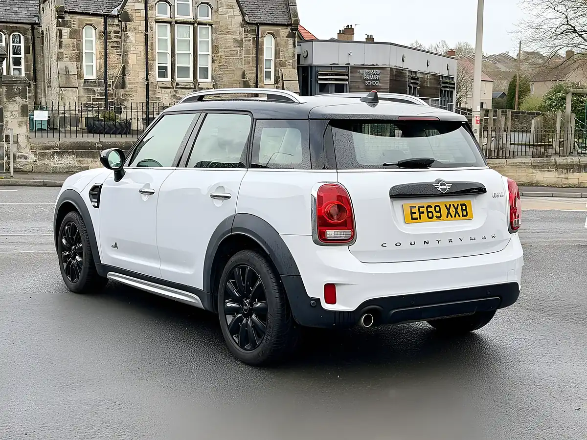 Used 2020 MINI Countryman Cooper Classic White - Interior and Exterior details 13