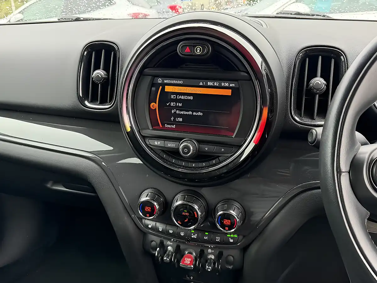 Used 2020 MINI Countryman Cooper Classic White - Interior and Exterior details 17