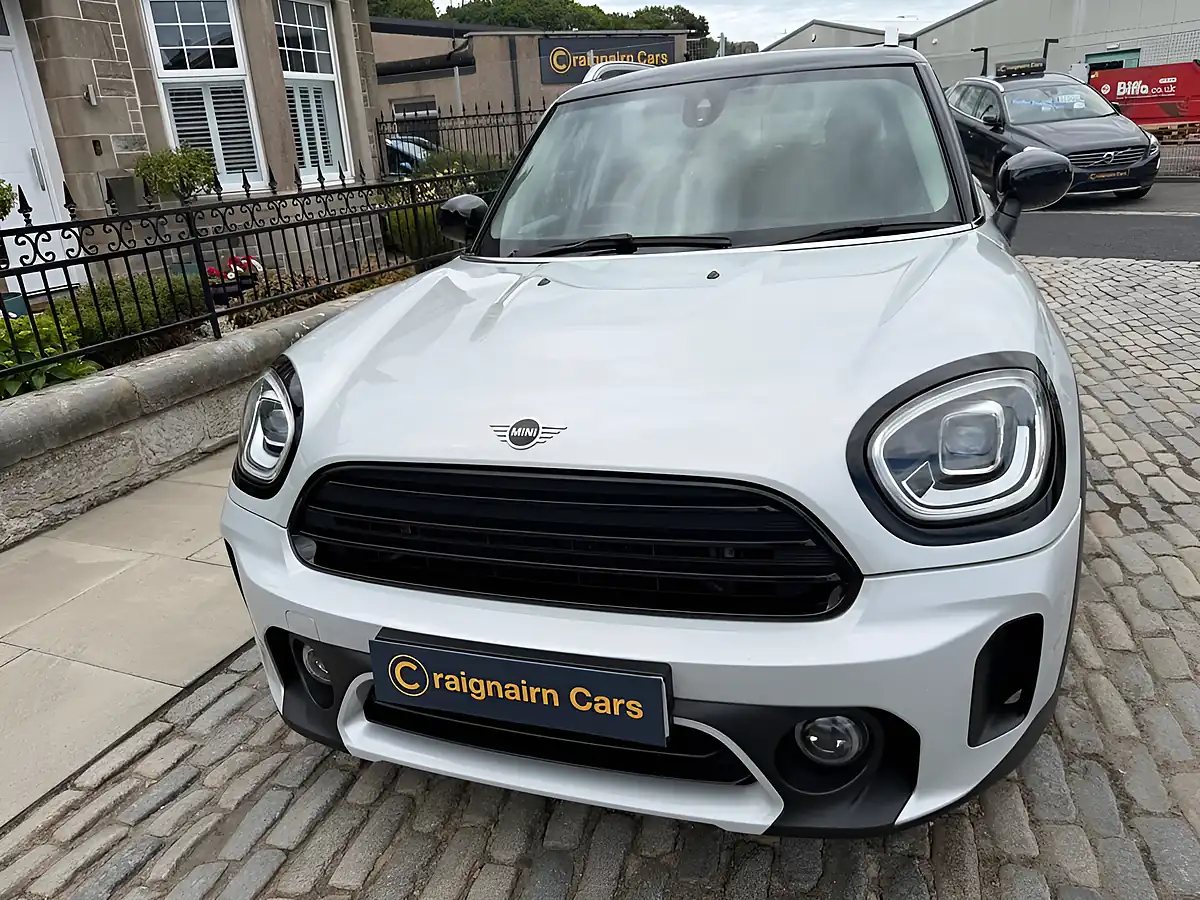 Used 2020 MINI Countryman Cooper Exclusive Silver - Interior and Exterior details 14