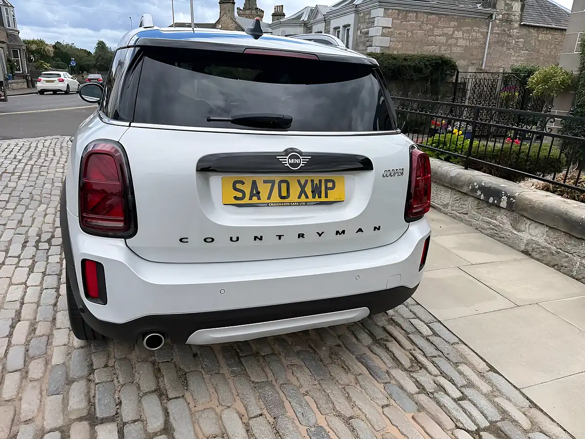 Used 2020 MINI Countryman Cooper Exclusive Silver - Interior and Exterior details 9