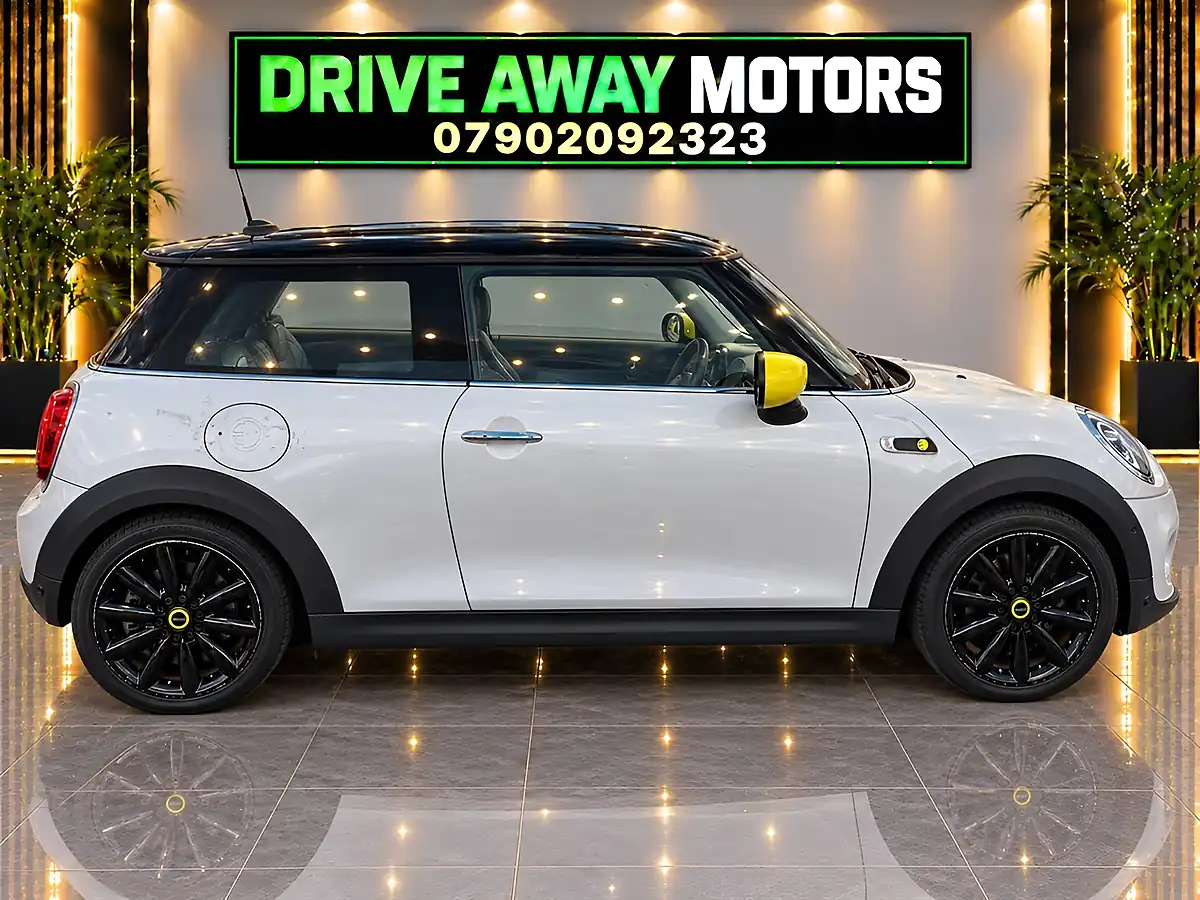 Used 2020 MINI Electric Hatch Cooper Se Level 3 Silver - Interior and Exterior details 4