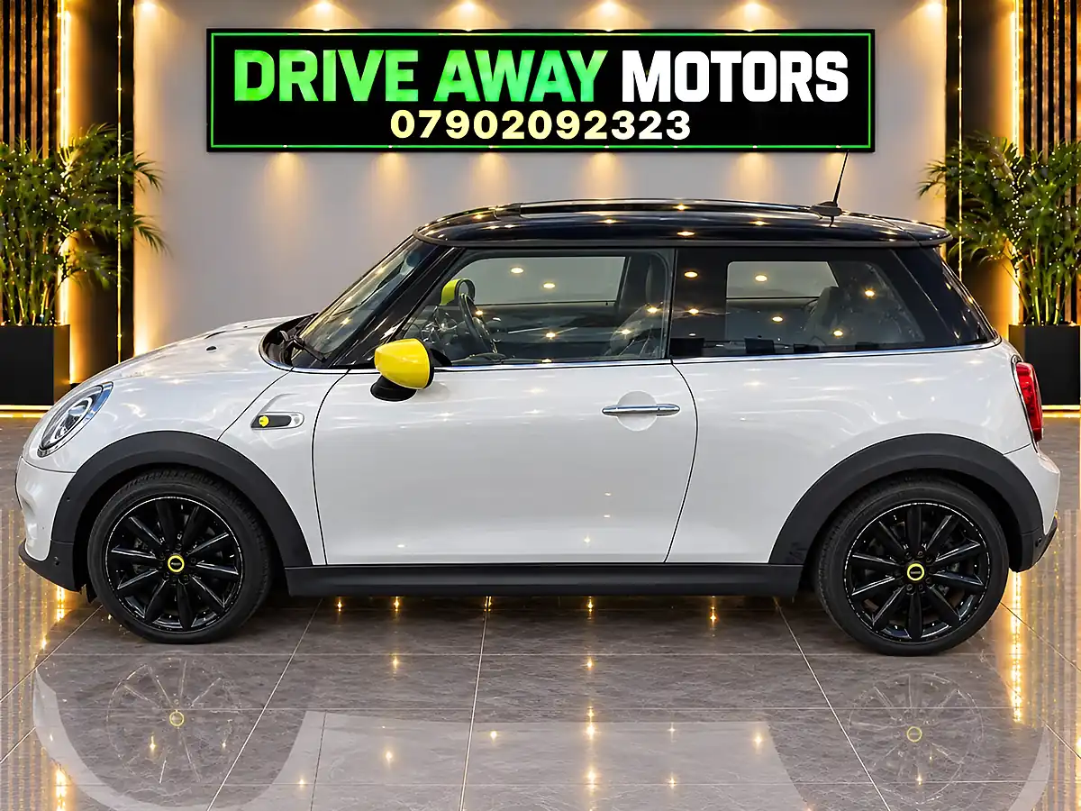 Used 2020 MINI Electric Hatch Cooper Se Level 3 Silver - Interior and Exterior details 5