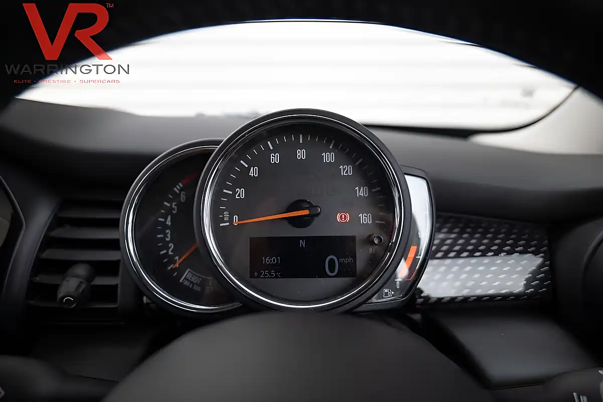 Used 2020 MINI Hatch Classic Thunder Grey - Interior and Exterior details 11